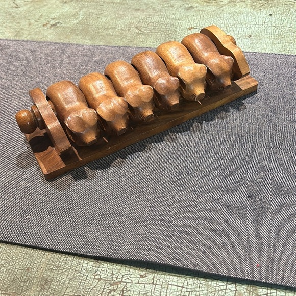 Vintage Wooden Pig Napkin Rings and Holder - Picture 1 of 5